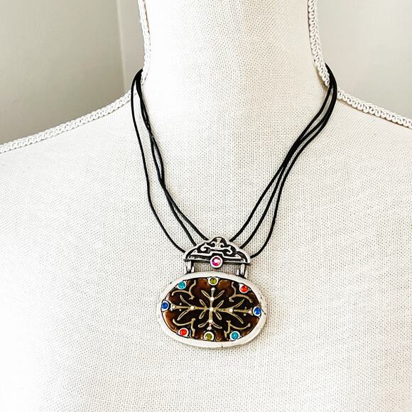 Chico’s Vintage Enamel & Crystal Pendant Necklace - Picture 7 of 8